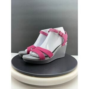 Crocs Leigh II Womens Size 8 Berry Pink Charcoal Ankle Strap Wedge Heel Sandals